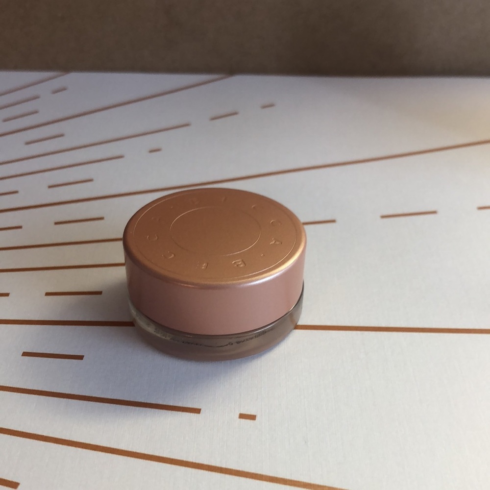 BECCA under eye corrector in light medium